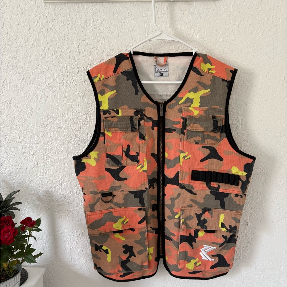 Karl Kani Camouflage Vest in Orange and Yellow, size M